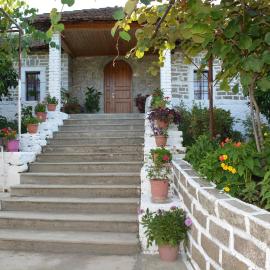 Guest House Marsi, hotel em Zhaban