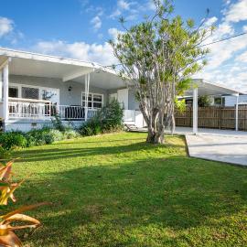 Magnolia House and or Cottage, hotel in Coffs Harbour