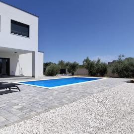 MB House