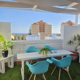 Apartamentos Las Dunas, hotell i Torrox Costa