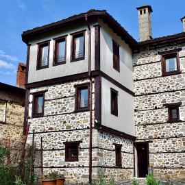 Къща за гости Родопчани: Smolyan şehrinde bir otel