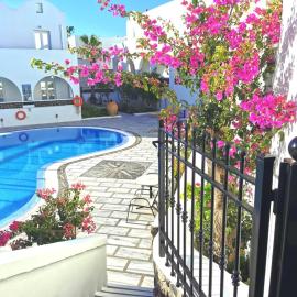 New Haroula, hotel Fírában