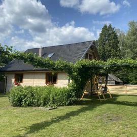 Agroturystyka Łazory nad Tanwią, hotel v destinaci Łazory