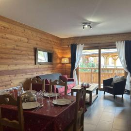 Appartement Ski aux Pieds, 6 Pers, Montgenèvre – Terrasse et Confort
