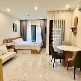 Shi House - Modern Apartment Vinhomes Grand Park - Căn Hộ Studios, hotel in Gò Công