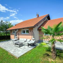 Lovely Home In Duga Resa