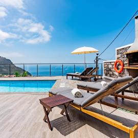 Villa da Bisa with heated swiming pool, hotel a Arco da Calheta
