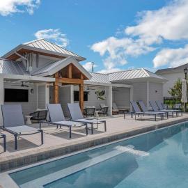 Landing Apartments - Florence Villa, hotel in Davenport
