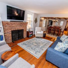 Historic Downtown Annapolis Gem Near USNA