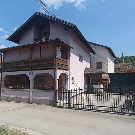 Apartman EMA, hotel in Kulen Vakuf