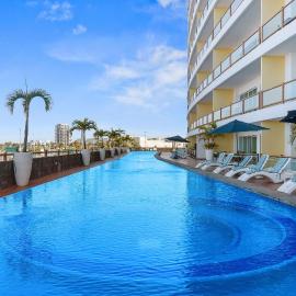 Deck12 Casino and Resort by Monyxbnb, hotell sihtkohas Puerto Vallarta