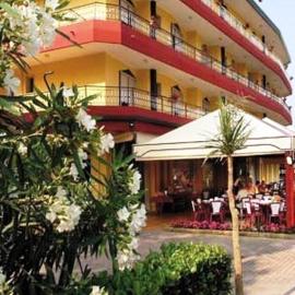 Hotel Corallo, hotel v mestu Eraclea Mare