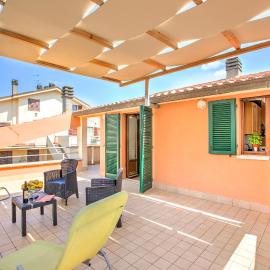 Chianti Wine Site Apt Private Balcony - Happy Rentals