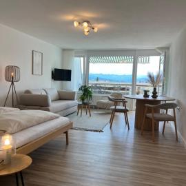 Ferienwohnung Alpenruhe mit traumhaften Bergblick, Pool & Sauna