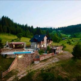 Villa e Zanës – hotel w mieście Boge