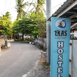 Ekas Loka Surf Hostel, hotel Ekasban