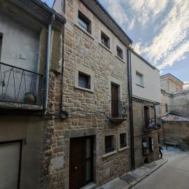 페르모세예에 위치한 호텔 Vivienda de Uso Turístico Doña Urraca