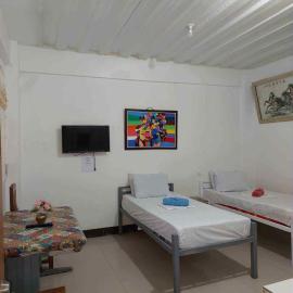 RedDoorz at Wyns Hotel, hotel en Silañgang Mayao