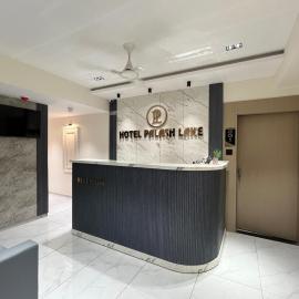 Hotel Palash Lake