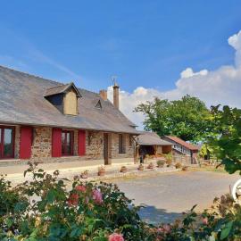Ecurie d'Avril, hotel in Saint-Aignan-sur-Roë