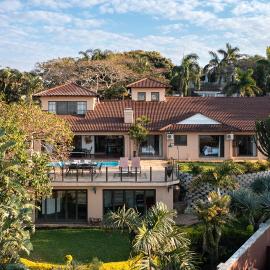 Eagle Road Holiday Home, hotel in Umtentweni