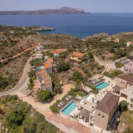 Adeste Villas - 900m to Sea - Holiways Collection