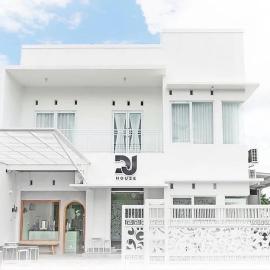 DJ HOUSE Yogyakarta