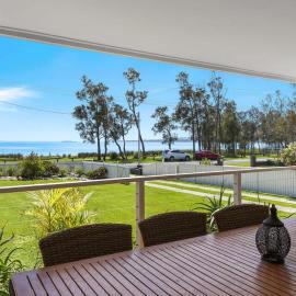 Peaceful Lakeviews, Beach Walks