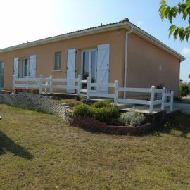 les Eglantines, hotel in Casteljaloux