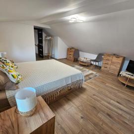 Lemon House, hotel in Breaza de Jos