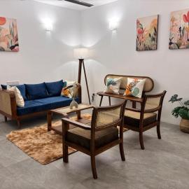 Stylish & Modern Home in Nawala- Central location
