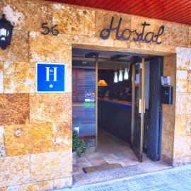 Hostal Isabel, hotel Blanesben