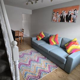 The Se18 Stylish Family House, hotell i Plumstead