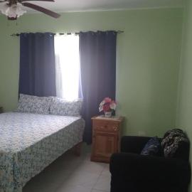 S&E Place, hotel in Negril