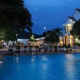 Gold Stars Hotel, Hotel in Long Hải