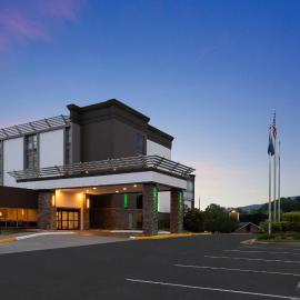 Holiday Inn Roanoke-Tanglewood-Rt 419&I581 by IHG, hotel sa Roanoke