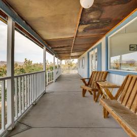 'Abigail's Ranch' - Dog-Friendly Dolan Springs Gem, Hotel in Dolan Springs
