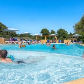 Camping Tamniès, hotel in Tamniès