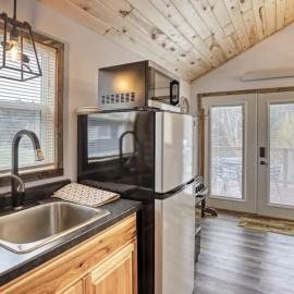 Cozy Creekside Retreat, hotell i Keystone
