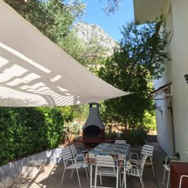 Studio apartmani Ante, hotel in Zaostrog