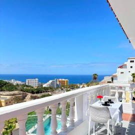 Detached Panoramic sea view Villa close to Siam park, with private swimming pool