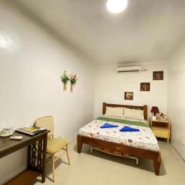 Viesnīca AlonaBeach Tourist Inn pilsētā Taporok