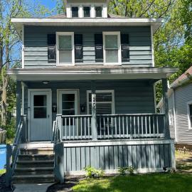 Spacious 1 Bedroom Duplex