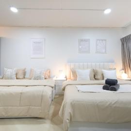4 guests condo near Impact, Wi-Fi & washer C5, hotel Banbangphangban