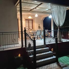 Αρχοντικο, hotel v destinaci Ayía Sofía
