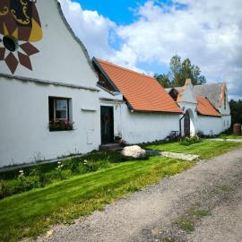 Resort Biskupský Dvůr، فندق في Višňová