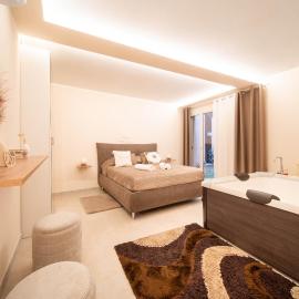 Desiree Luxury House- vasca idromassaggio