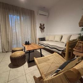 Lily's Guest House, hotel in Megali Ammos