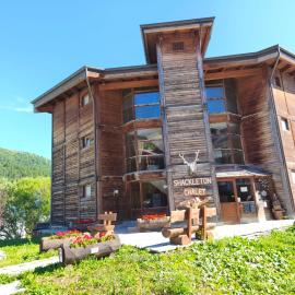 Shackleton Chalet、セストリエーレのホテル
