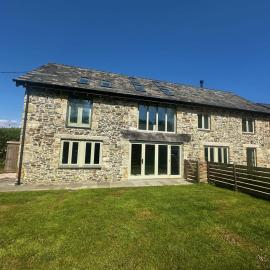 Broadoak - Superb Modern Stable Conversion in the Heart of Dartmoor, Dog & Horse Friendly